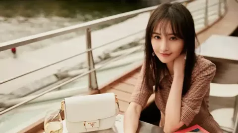 保洁阿姨土味说车视频走红